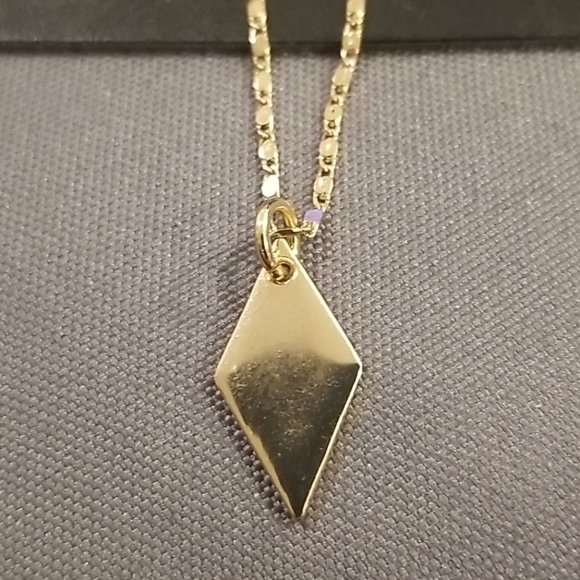 💕VANESSA MOONEY💕 Gold Layered Necklace Diamond Shape Charms NWT - Picture 3 of 5